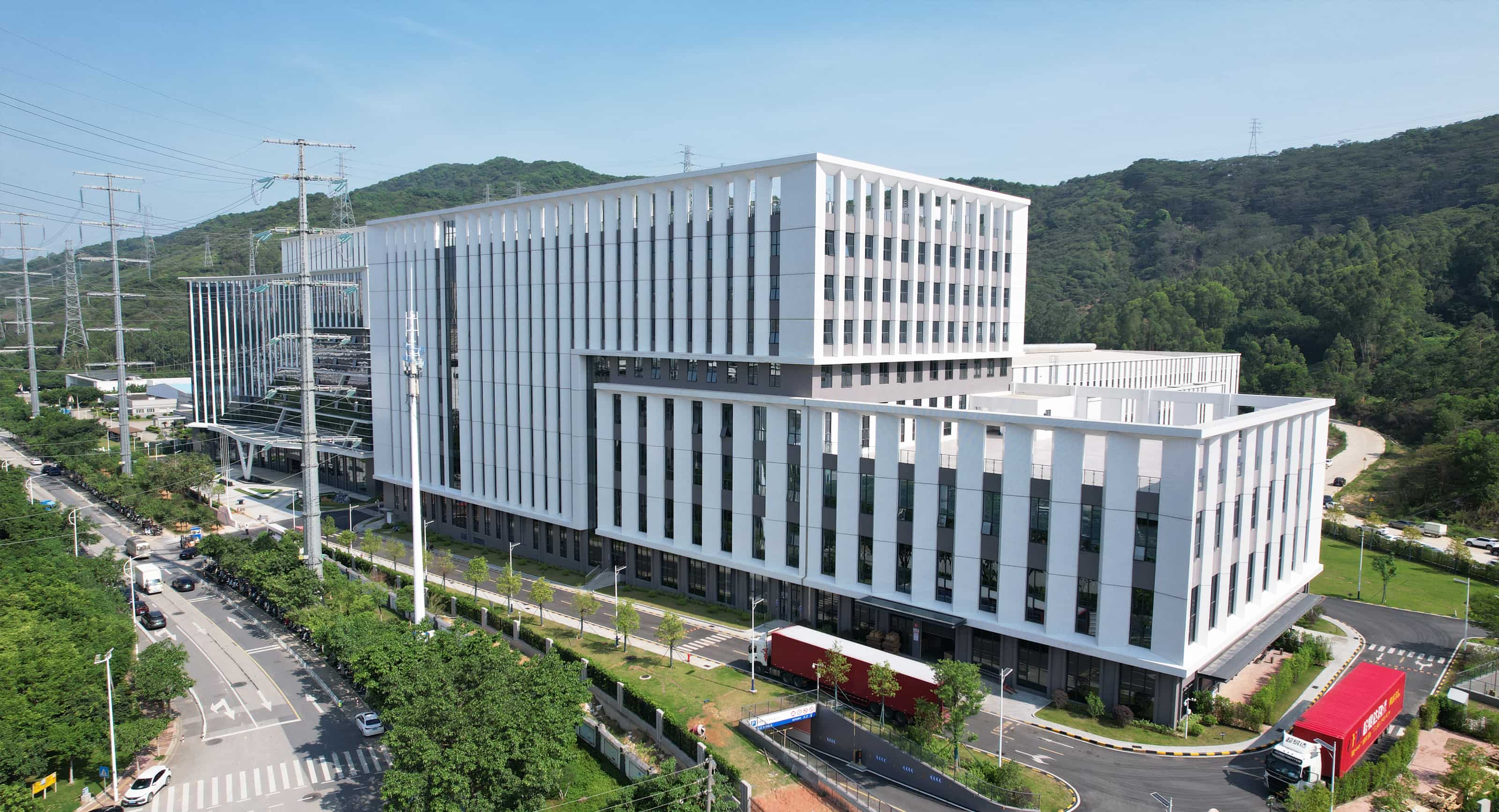 技术领航多点突破：龙8官方网站储能级联型高压直挂技术全场景落地